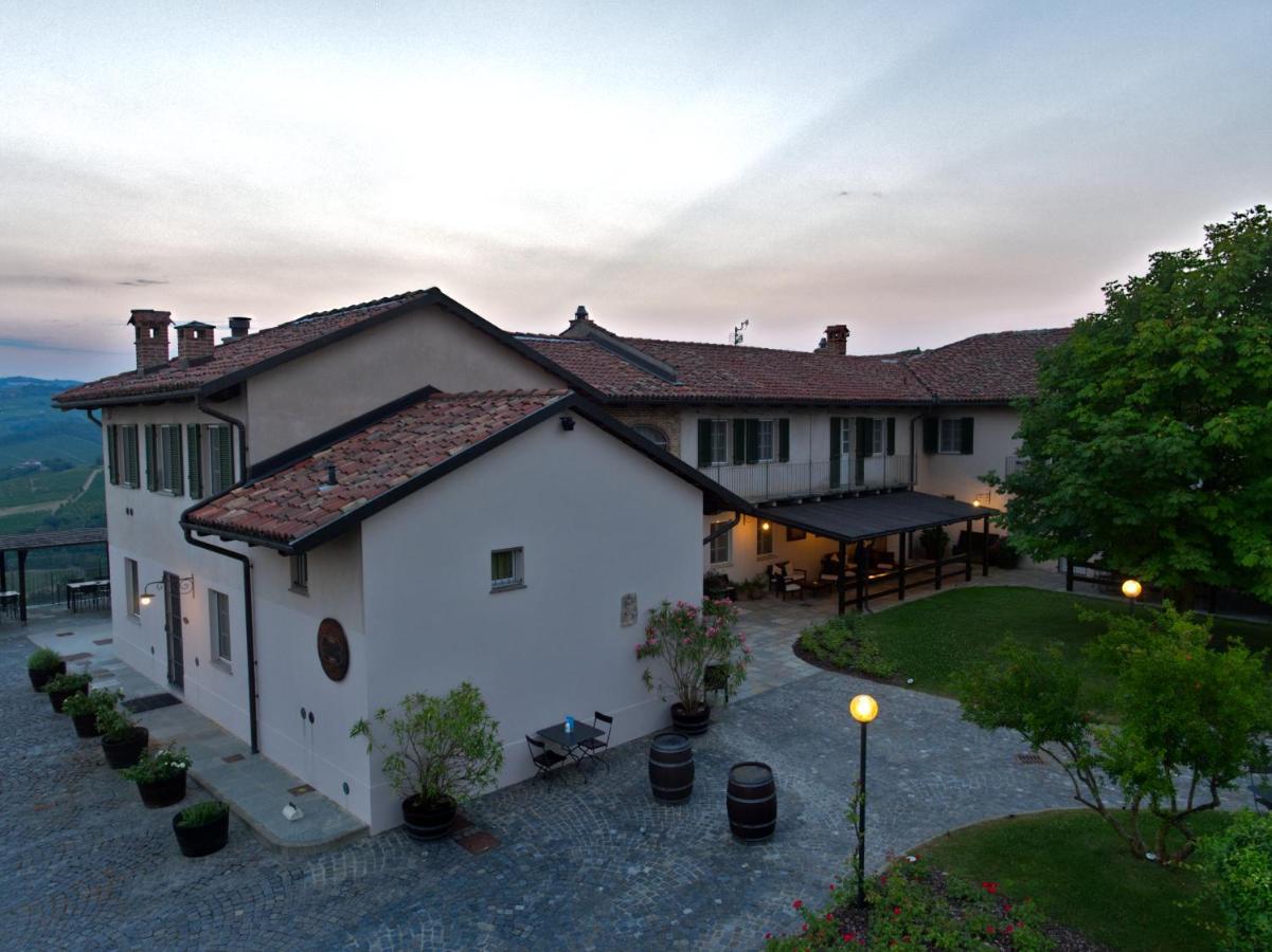 Locanda Del Pilone Альба Экстерьер фото