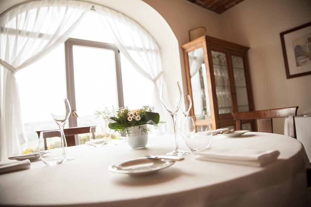 Locanda Del Pilone Альба Экстерьер фото