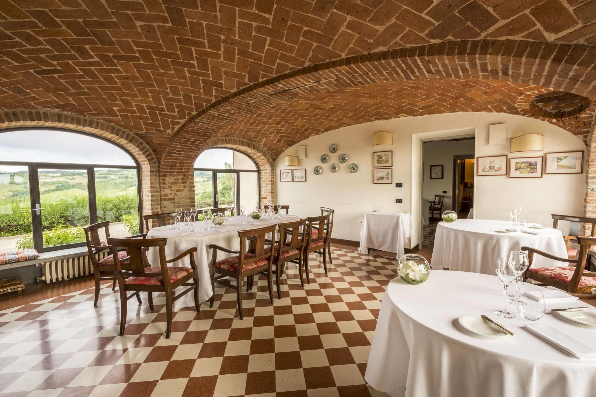 Locanda Del Pilone Альба Экстерьер фото